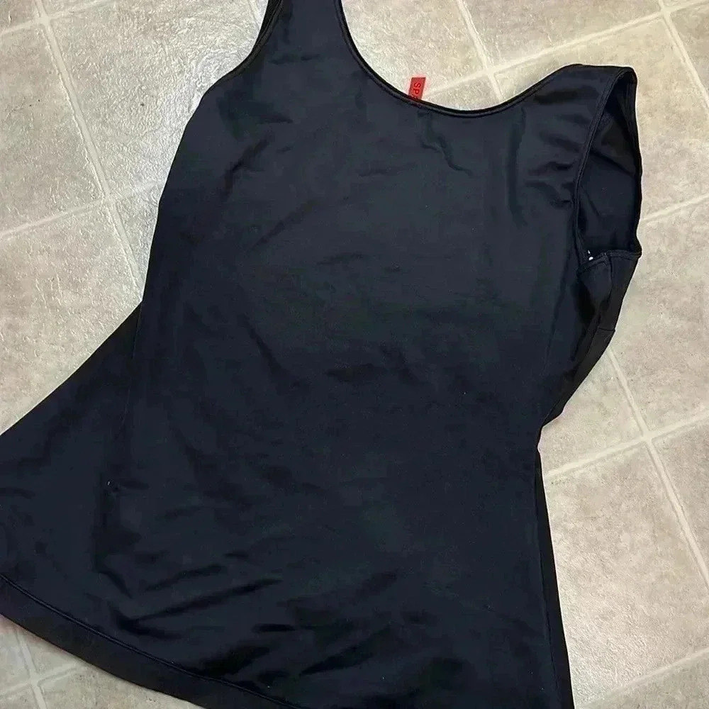 Spanx - Picture 4 of 4